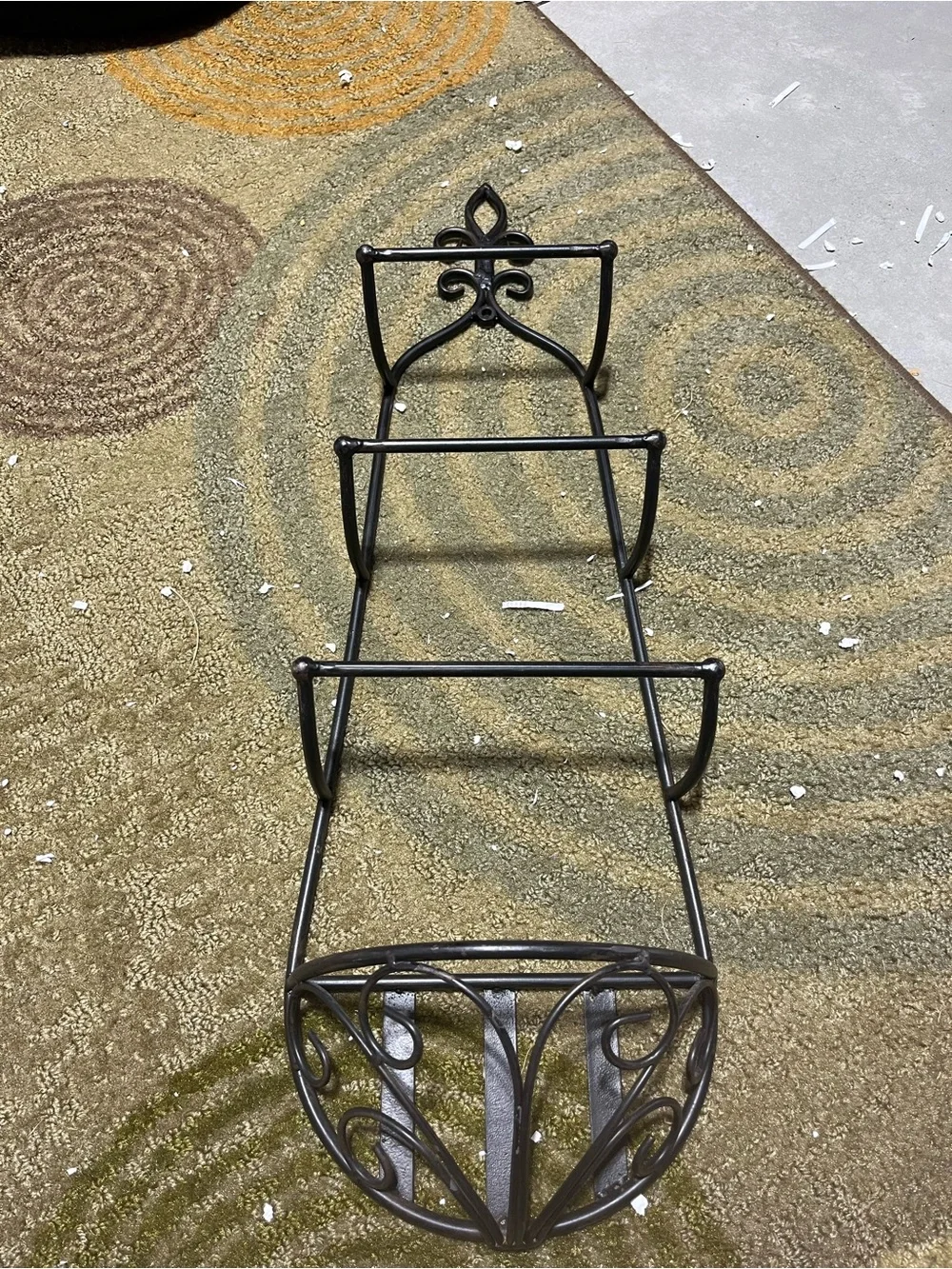 Black Wrought Iron 3-Tier Wall Display Shelf plate rack 25 in high 8 in wide